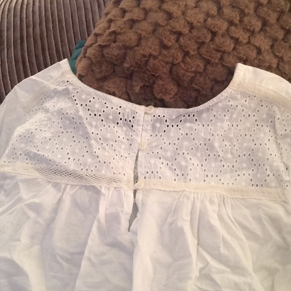 White tunic - Picture 3 of 3